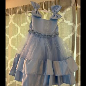 Size 2T fancy blue dress